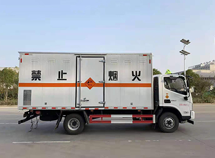 九台爆破器材运输车